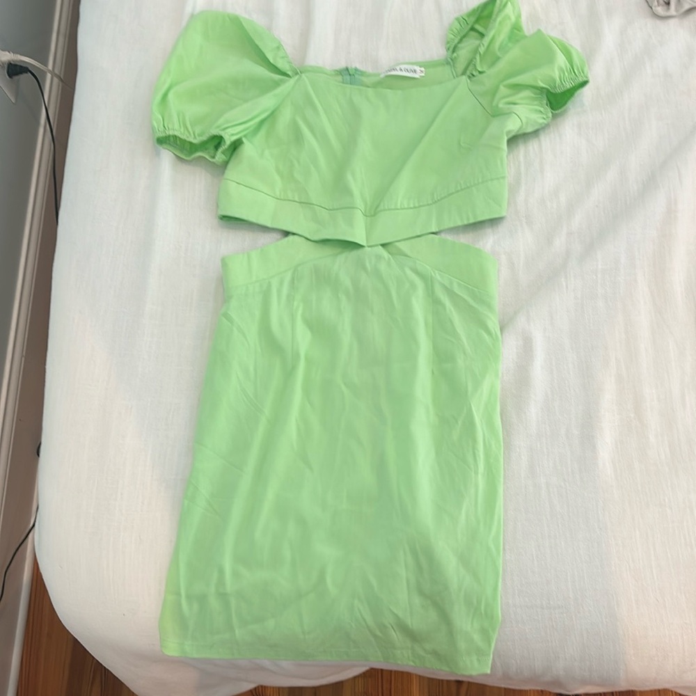 Hazel and Olive green dress with side cutouts. Never worn size medium